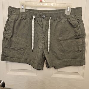 Vuori Womens Green Solid Ripstop 4” Shorts Size L Pocket Stretch Outdoors Hiking